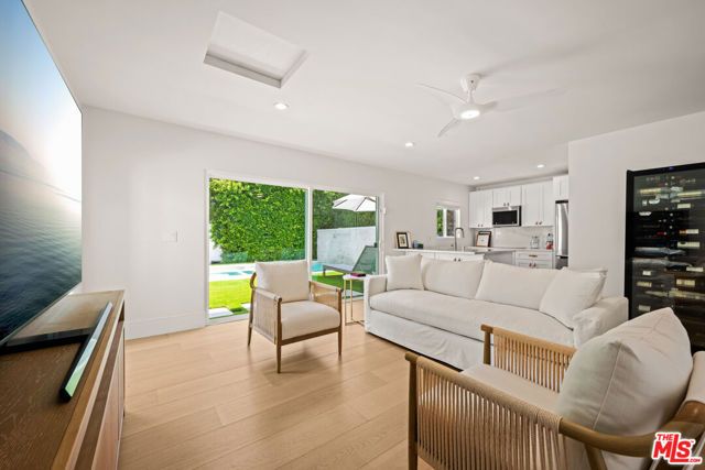 4508 Vesper Avenue, Sherman Oaks, CA 91403