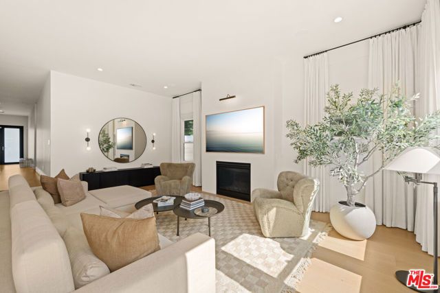 4508 Vesper Avenue, Sherman Oaks, CA 91403