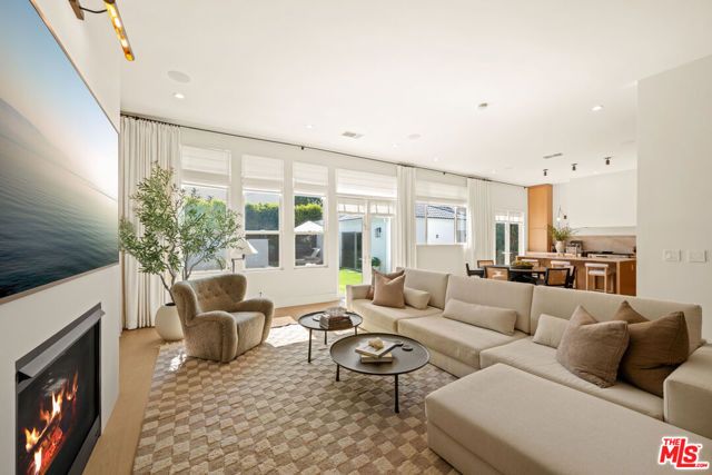 4508 Vesper Avenue, Sherman Oaks, CA 91403