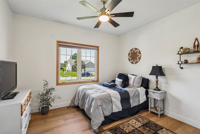 910 NE 45th Street, Ankeny, IA 50021