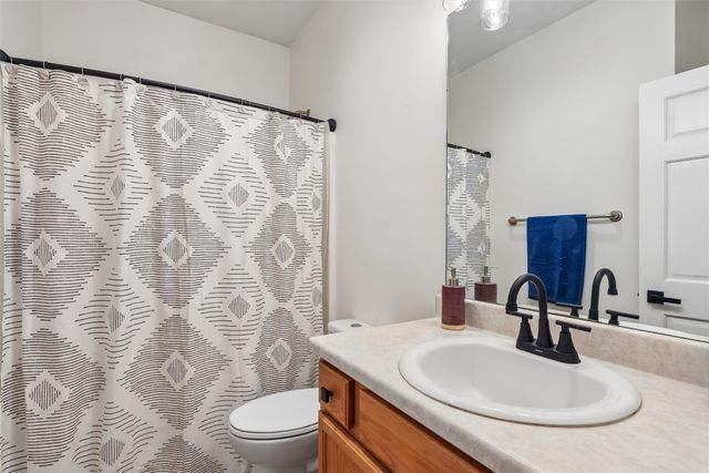 910 NE 45th Street, Ankeny, IA 50021