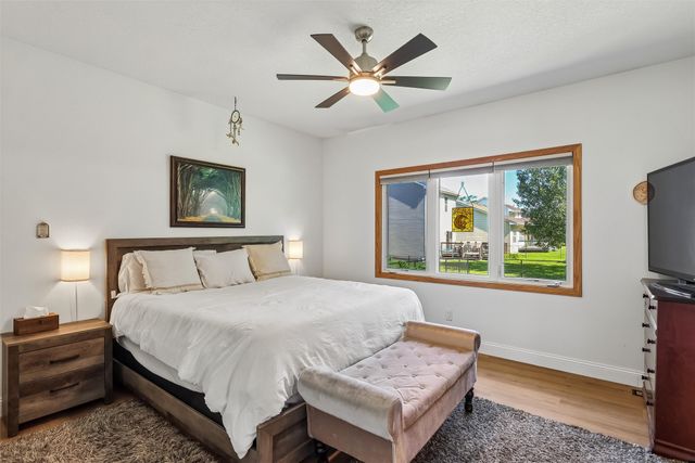910 NE 45th Street, Ankeny, IA 50021