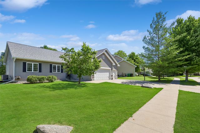 910 NE 45th Street, Ankeny, IA 50021