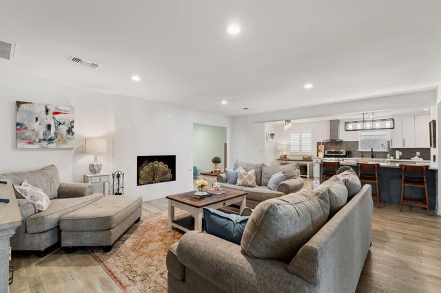 10619 Cranbrook Road, Houston, TX 77042