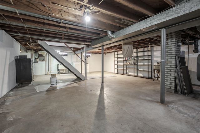 811 Craft, Kalamazoo, MI 49048