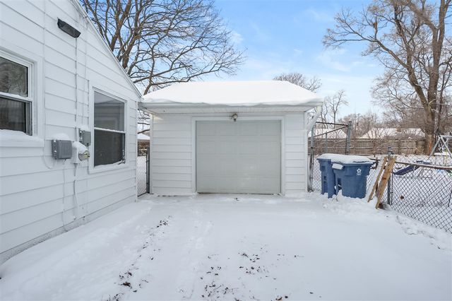 811 Craft, Kalamazoo, MI 49048