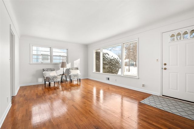 811 Craft, Kalamazoo, MI 49048