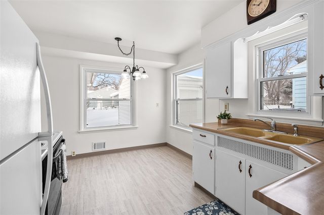 811 Craft, Kalamazoo, MI 49048