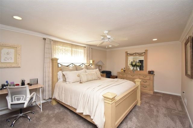 511 Parkview Drive, Pleasant Hills, PA 15236