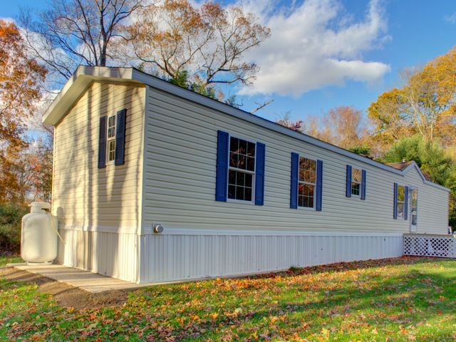 932 Long Cove Road TRLR 4, Ledyard, CT 06335