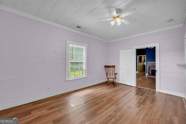 5270 Gainesville Street, Flowery Branch, GA 30542