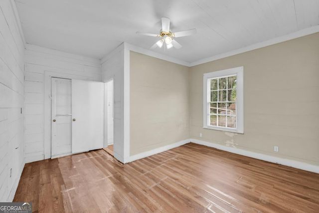 5270 Gainesville Street, Flowery Branch, GA 30542