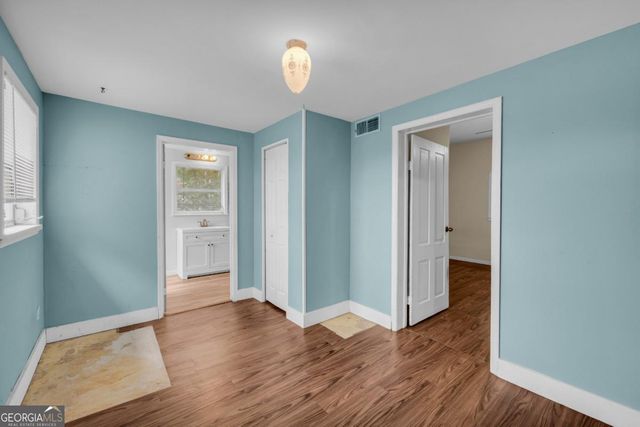 5270 Gainesville Street, Flowery Branch, GA 30542