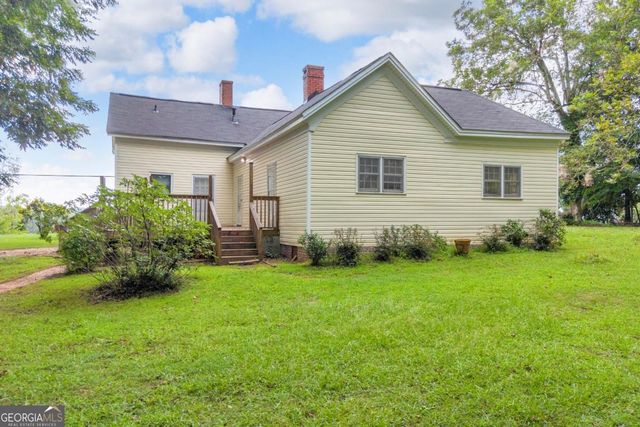 5270 Gainesville Street, Flowery Branch, GA 30542