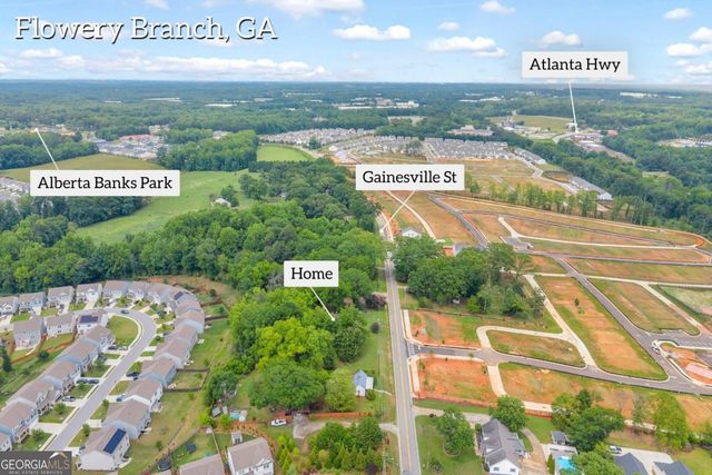 5270 Gainesville Street, Flowery Branch, GA 30542