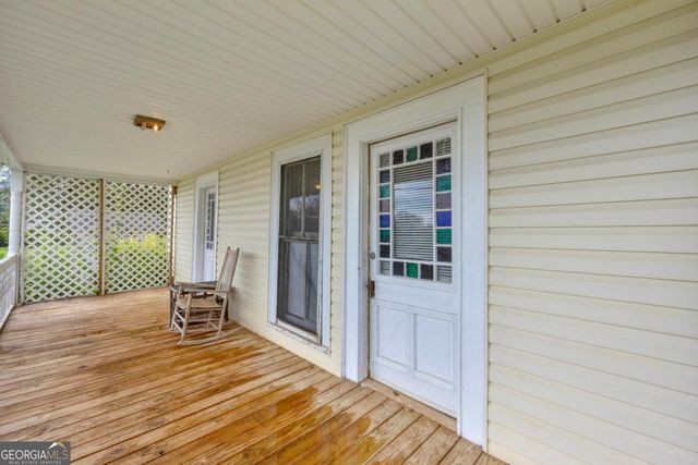 5270 Gainesville Street, Flowery Branch, GA 30542