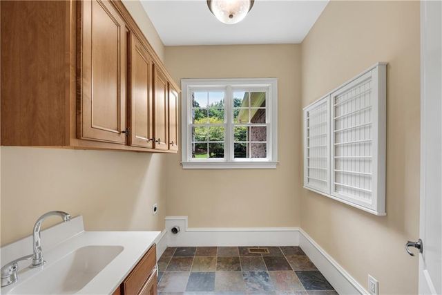 2140 Tee Drive, Braselton, GA 30517
