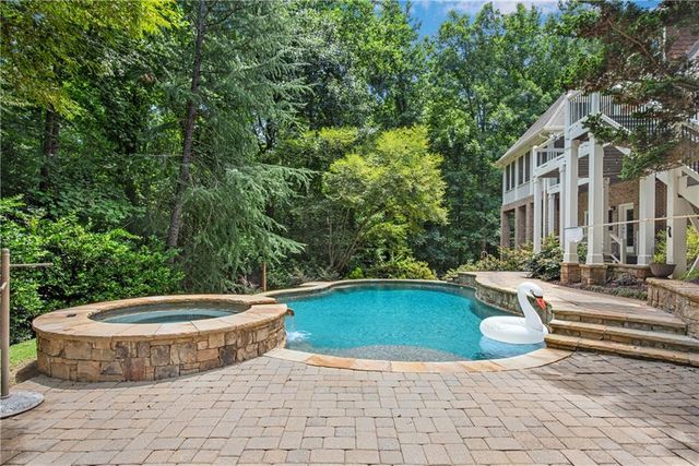 2140 Tee Drive, Braselton, GA 30517