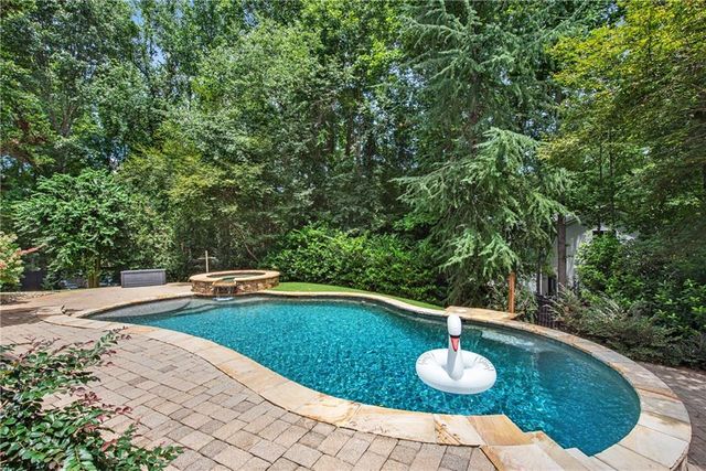 2140 Tee Drive, Braselton, GA 30517