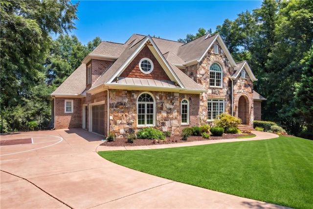 2140 Tee Drive, Braselton, GA 30517