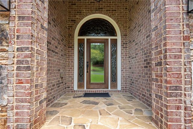 2140 Tee Drive, Braselton, GA 30517