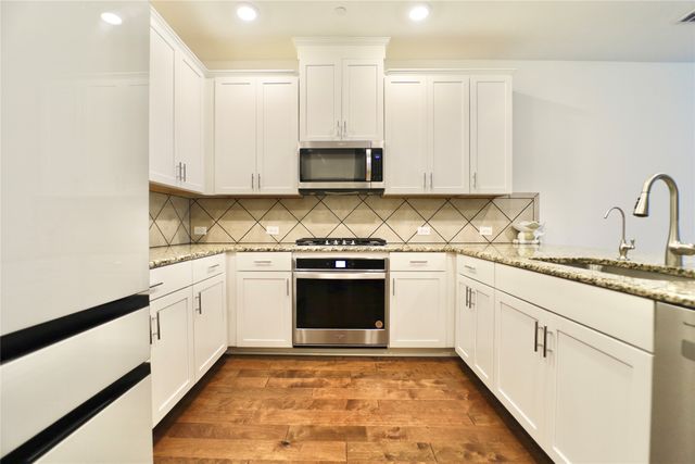 325 Baker Drive, Plano, TX 75074
