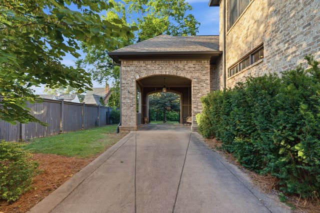 116 Brookfield Ave, Nashville, TN 37205