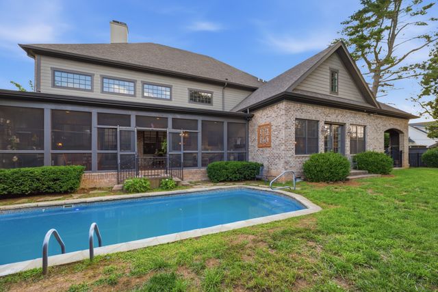 116 Brookfield Ave, Nashville, TN 37205