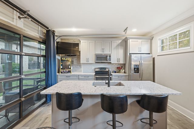 116 Brookfield Ave, Nashville, TN 37205