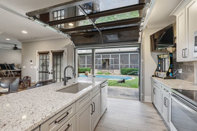 116 Brookfield Ave, Nashville, TN 37205