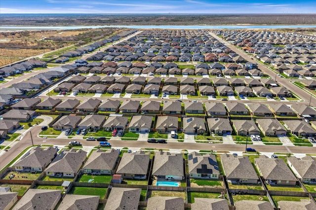 7826 Bullrider Drive, Corpus Christi, TX 78414