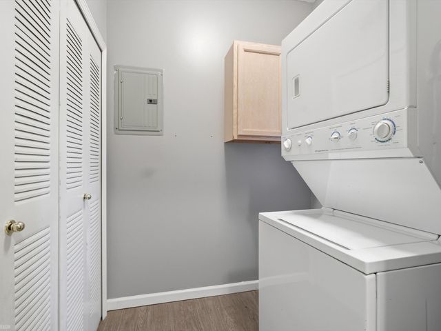 1985 Monarch Drive, Shelby Twp, MI 48316