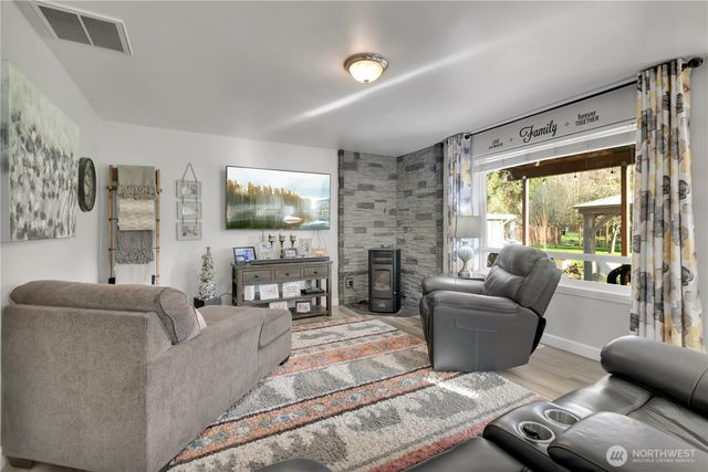 7413 166th Avenue E, Sumner, WA 98390