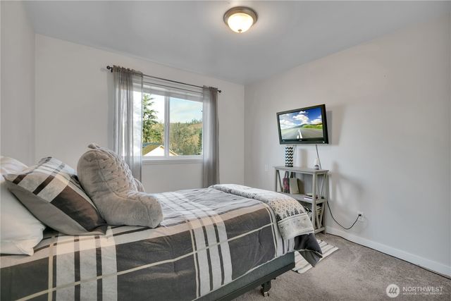 7413 166th Avenue E, Sumner, WA 98390