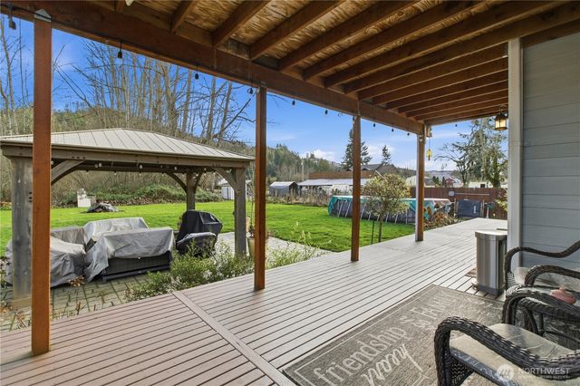 7413 166th Avenue E, Sumner, WA 98390