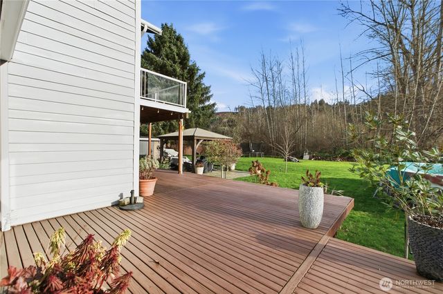 7413 166th Avenue E, Sumner, WA 98390