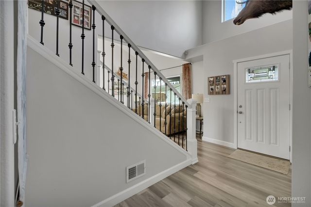 7413 166th Avenue E, Sumner, WA 98390