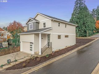 185 Nw Mawrcrest Ave, Gresham, OR 97080