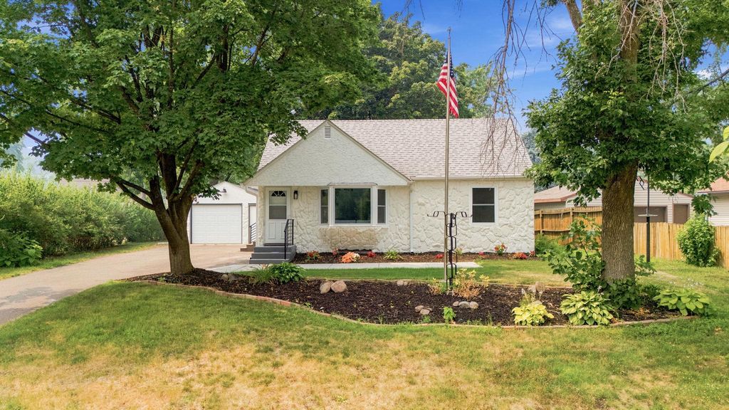 9000 Terrace Road NE, Blaine, MN 55434