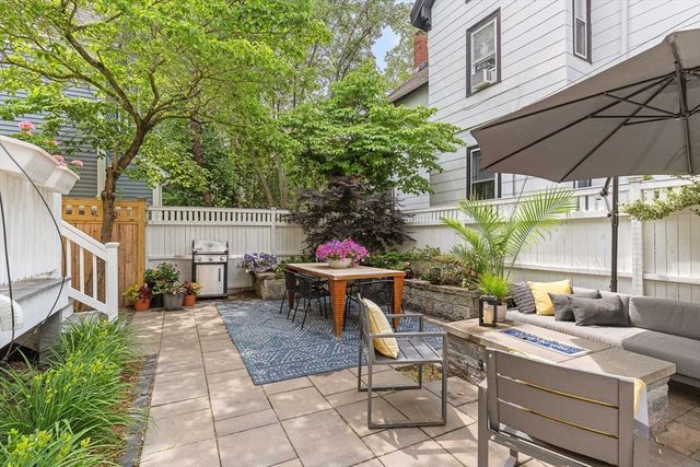 10 Brewer St, Boston, MA 02130