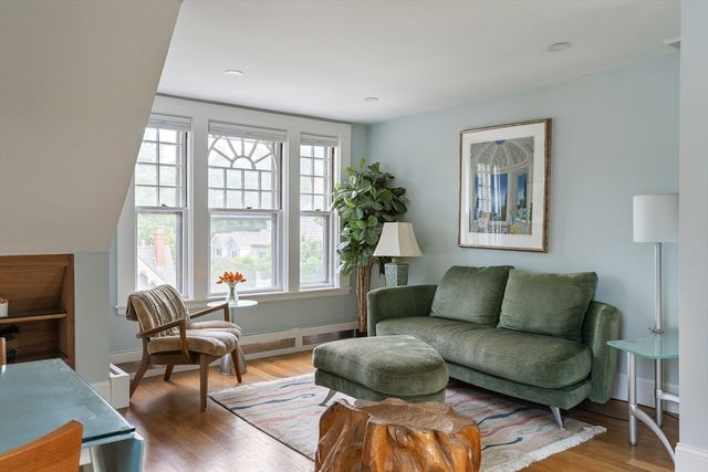 10 Brewer St, Boston, MA 02130