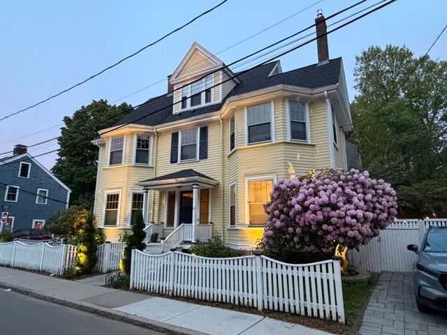 10 Brewer St, Boston, MA 02130