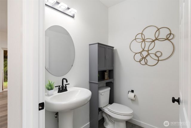 101 NE Anvil Lane, Belfair, WA 98528