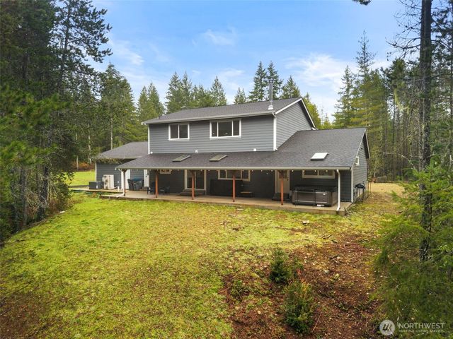 101 NE Anvil Lane, Belfair, WA 98528