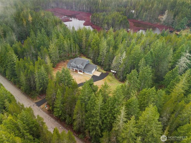 101 NE Anvil Lane, Belfair, WA 98528