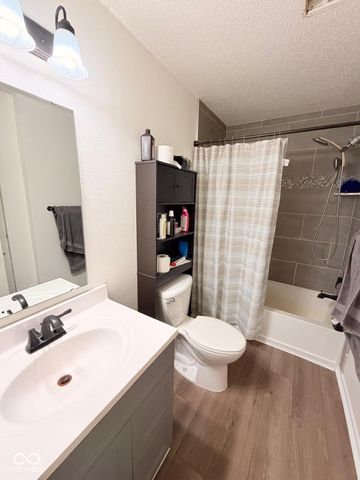 8748 Hosta Way, Camby, IN 46113