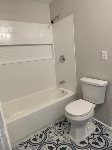 306 E Hughbert Street, Norman, OK 73069