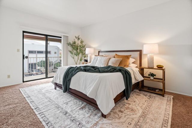 1017 E Maryland -- 213, Phoenix, AZ 85014
