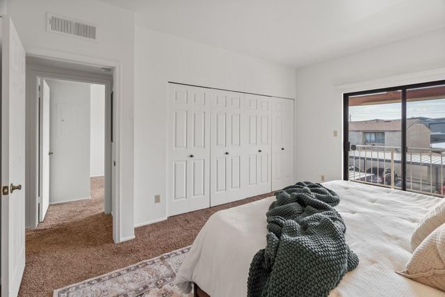 1017 E Maryland -- 213, Phoenix, AZ 85014