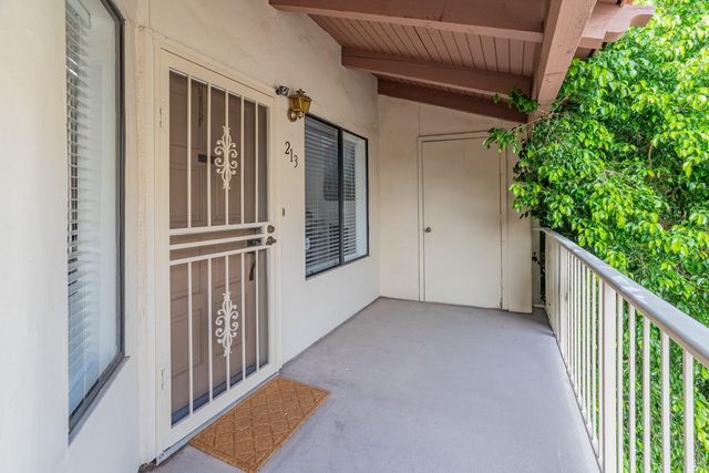 1017 E Maryland -- 213, Phoenix, AZ 85014